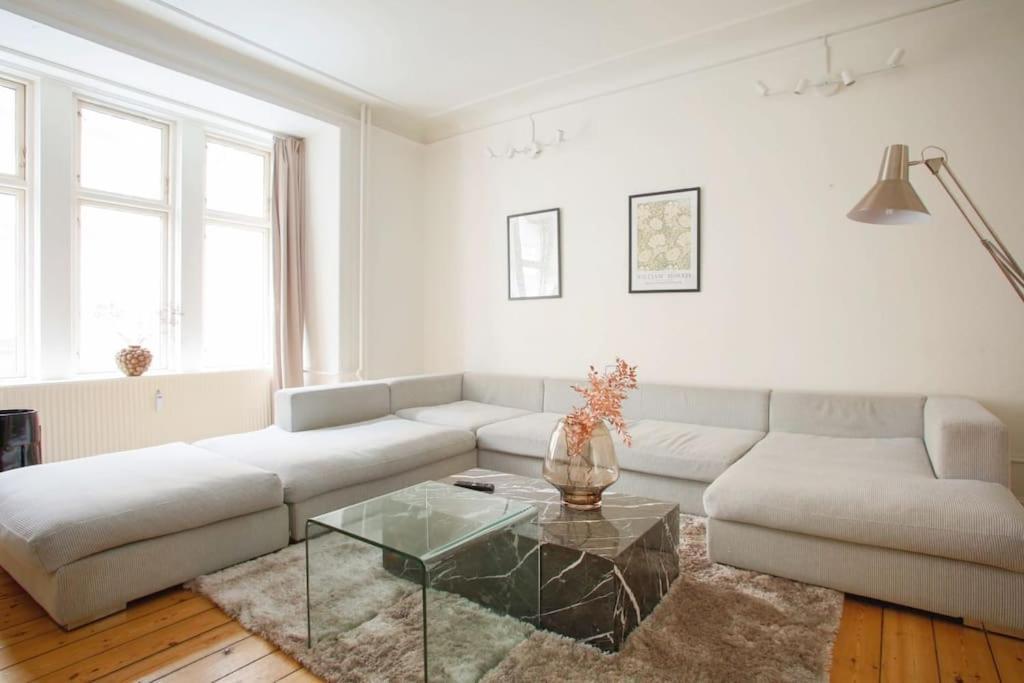 Large & Bright 3Br Apartment W Whirlpool Near Metro Копенгаген Екстер'єр фото
